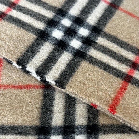 Vintage Authentic Burberry Scarf - Picture 3 of 5
